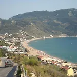 Appartamento Kostas Agios Georgios Pagon