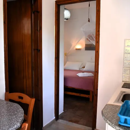 Kostas Apartamento Agios Georgios Pagon