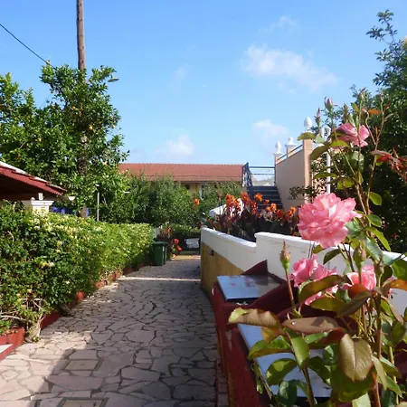 Kostas Appartement *