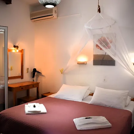 Lägenhet Kostas Agios Georgios Pagon